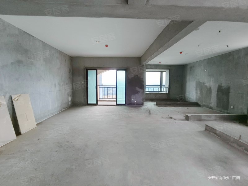 名城中心泊悦府