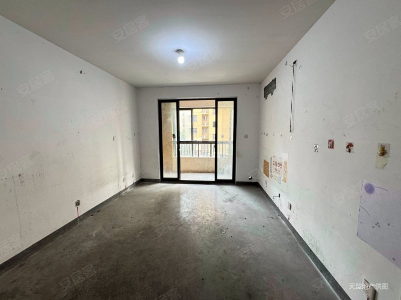 房东上门推荐东苑佳和园双南毛坯房有钥匙