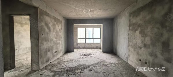 缇香郡3室2厅2卫135㎡南北67万