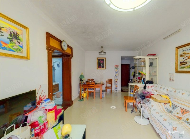 地铁口800米的小区,南向三房,电梯在使用了,业主诚心卖,东华花园二手