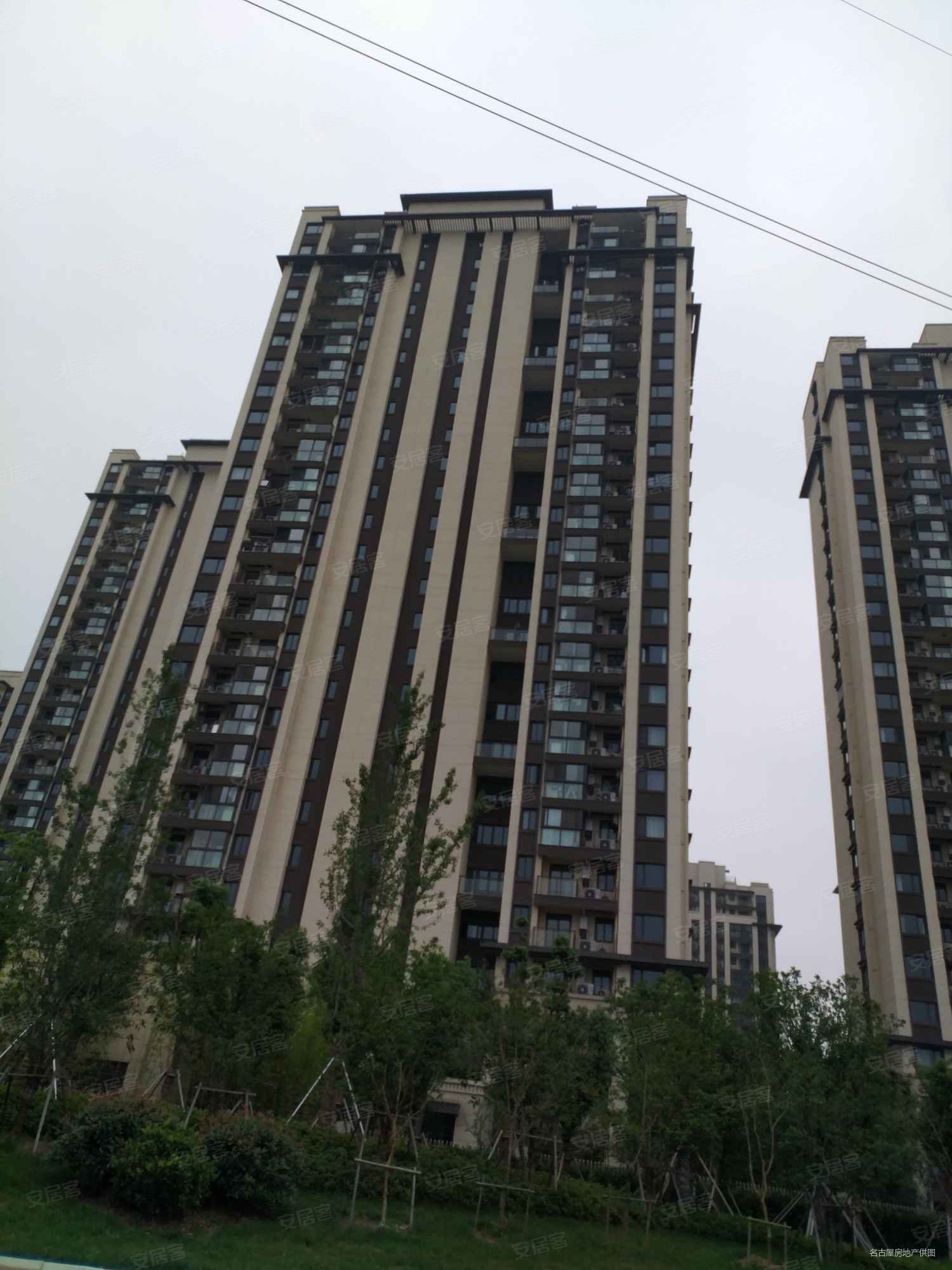 降价急售仁恒棠悦湾豪装三大件未入住地铁口看房方便