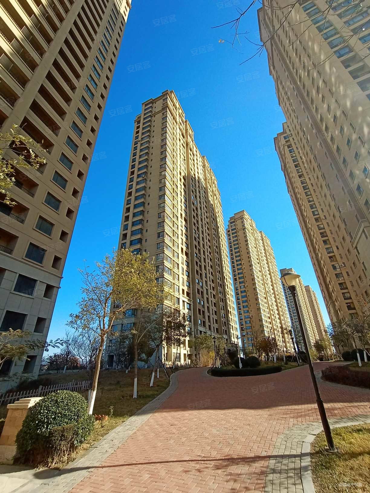 保利西海岸两室精装修楼层好采光好