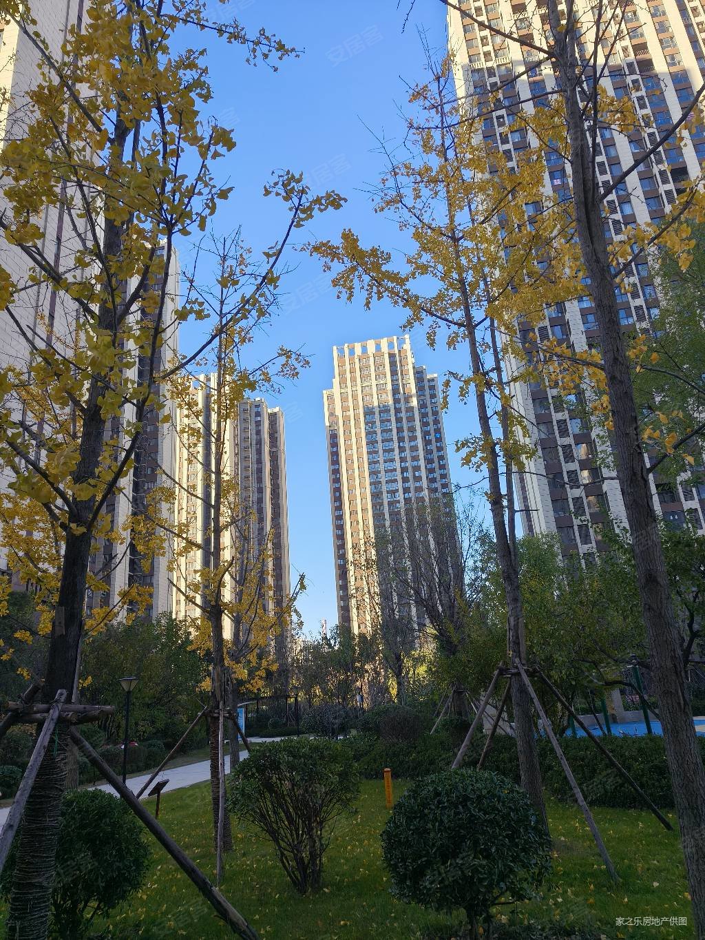 西安房产网>西安二手房>长安二手房>西长安街二手房>莱安城>