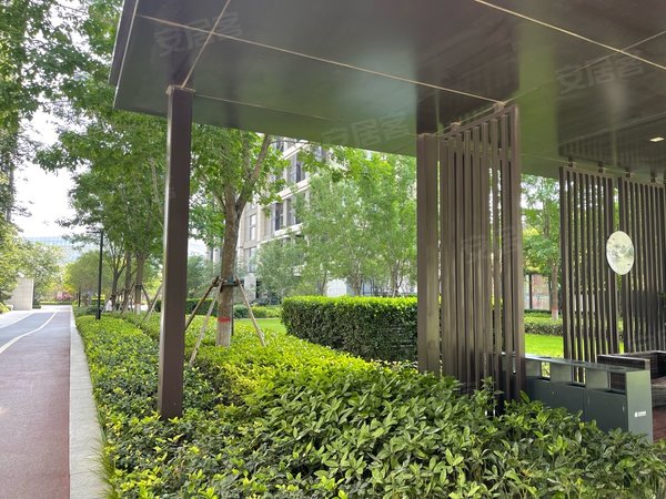 【多图】美景芳华,远大理想城租房,房东直签无中介费,整租精装两室复