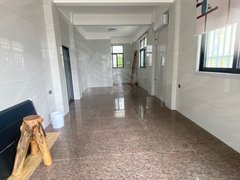 潮州饶平恒晟购物广场自盘前铺市场附近铺面一层,约50平方,适合经营快递,卖茶铺等出租房源真实图片