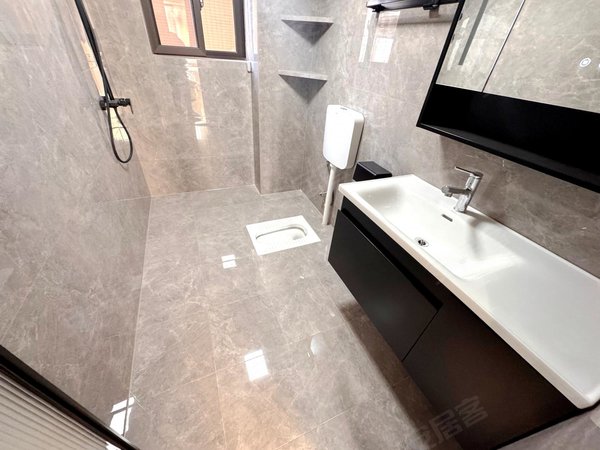 凉山西昌天汇海洋馆乐荟城海云墅西昌万达旁，海云墅，全新装修，带车位家具家电一线，急租出租房源真实图片