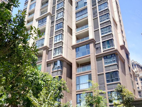 泉州丰泽丰泽街城建水墨兰庭城东万达商圈,三小门口,拎包入住,高层看