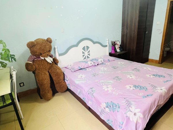 郑州二七政通路龙跃花园主卧独卫可短租!