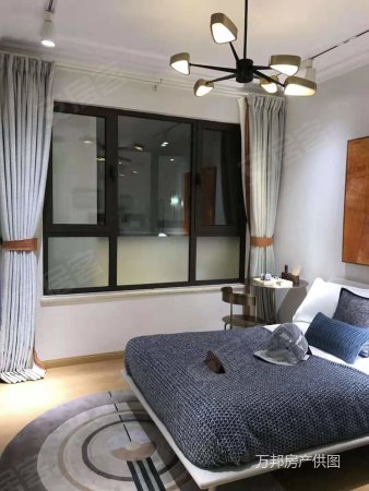 电梯房 富力皖投大河城章 精装修 140平 采光好 周边商圈