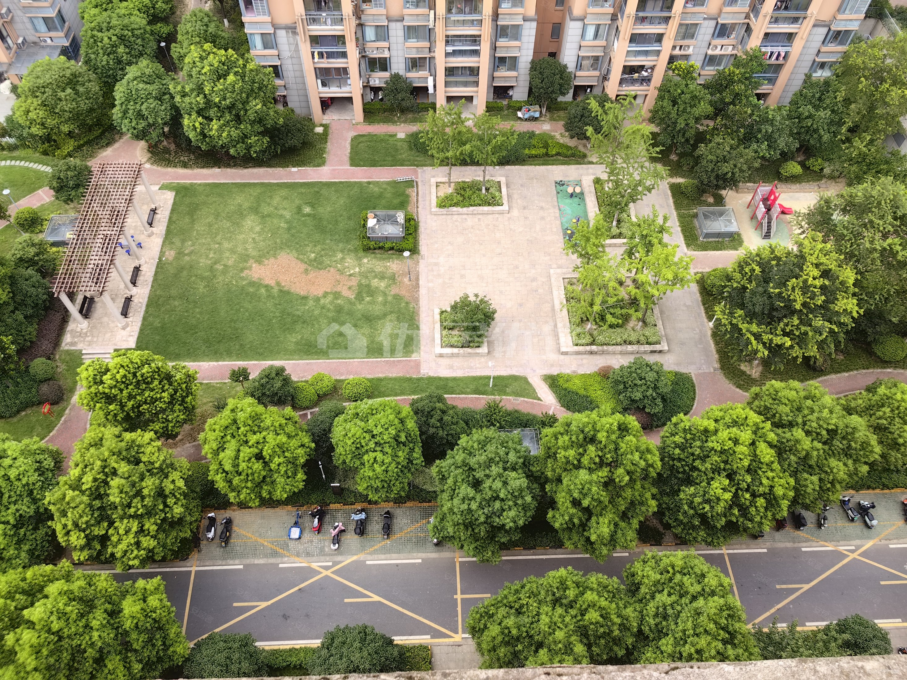 摩卡小镇3居室南北通透楼层好