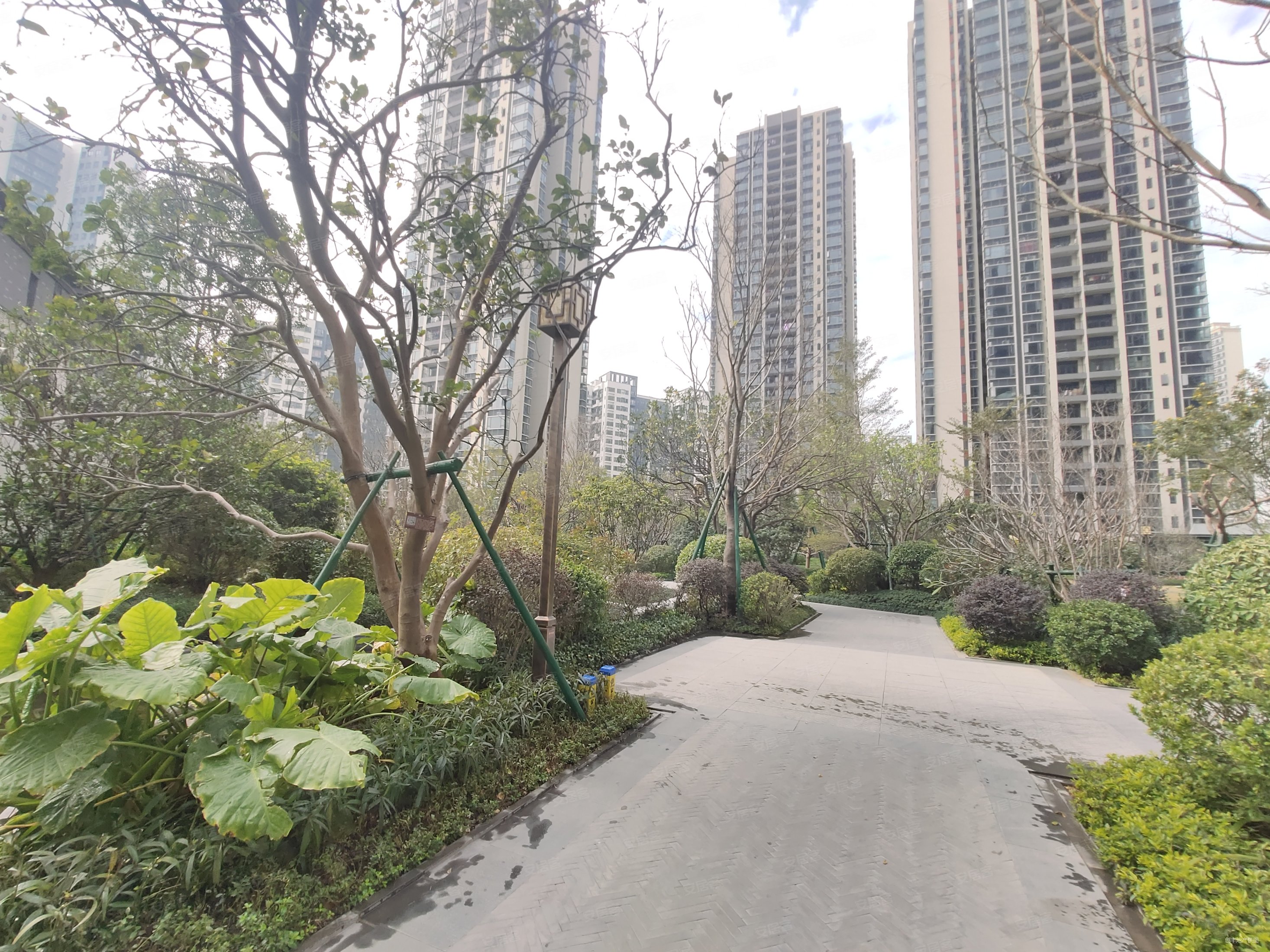 网>东莞二手房>麻涌二手房>麻涌城区二手房>碧桂园铜雀台(二期别墅)>