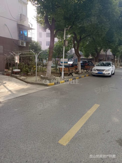 南北通透3室精装86平富华园房东急置换诚心出售