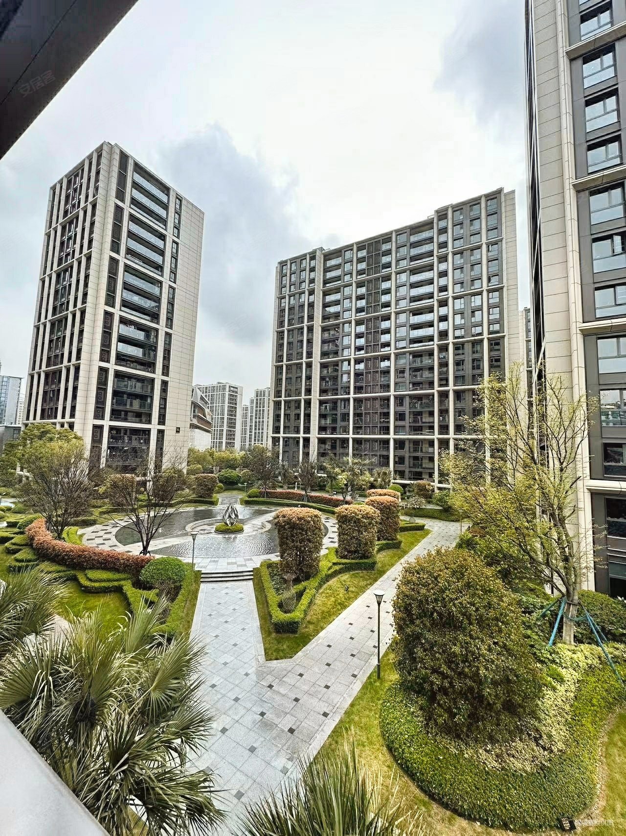 杭州豪宅sy专售南星上品139方全新卡地亚经典四叶草满二 ,保利滨江