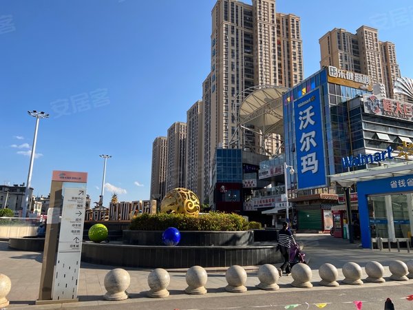 昆明呈贡老县城绿地东海岸35号地块(商住楼)呈贡沃尔玛旁复式公寓 可