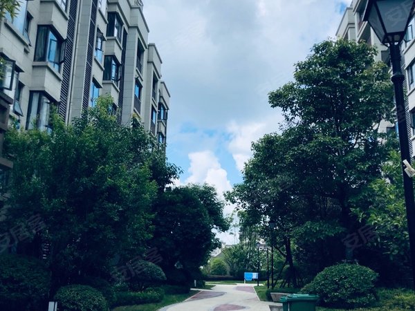 贵阳观山湖金阳客车站碧桂园西南上城紫御府(地暖已开通 3000带车位包