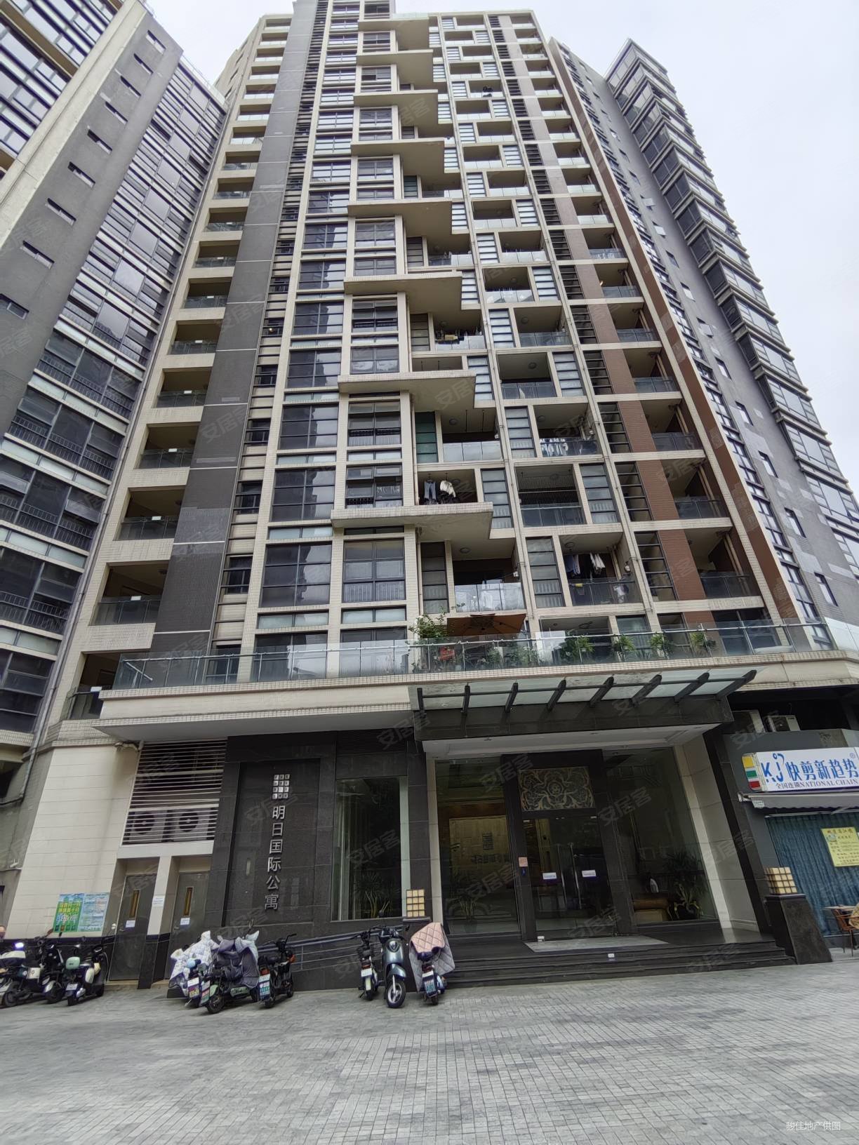 大良东区明日国际公寓70年产权顺峰中学地铁口旁交通