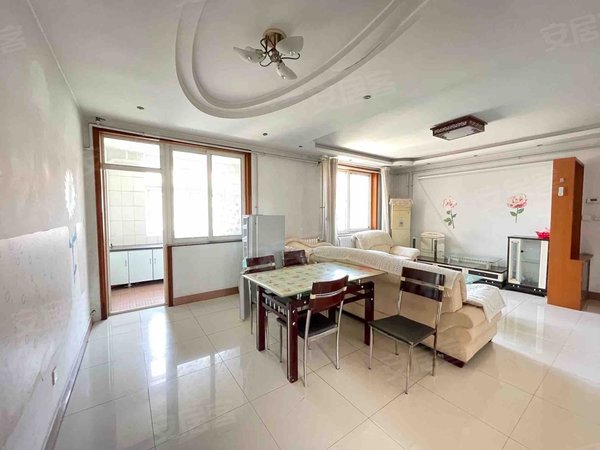 济南历城工业北路东方丽苑工业北路 紧邻地铁口万虹广场 东方丽苑三