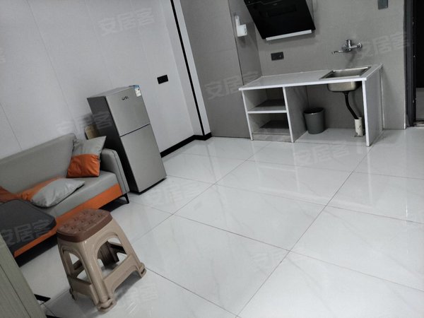 金华浦江县浦江城东三禾路19,88号楼三禾电梯公寓精装修房，配套齐全，拎包入住，专人管理，卫生整洁出租房源真实图片