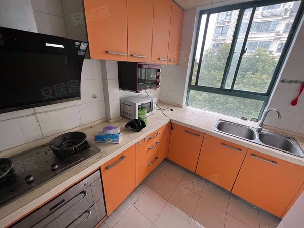 【多图】龙馨嘉园,彭浦租房,龙馨嘉园 2室2厅2卫 南北通透 精装修