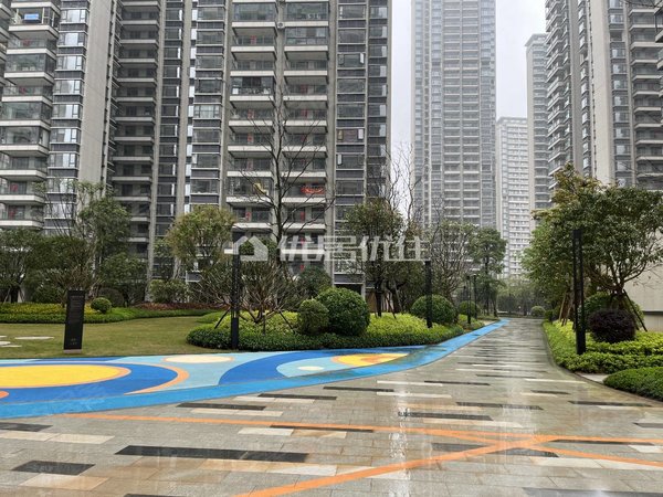 阳光城大唐檀境,良庆镇租房,免物业费,免停车费,双阳台,良庆租房-南宁