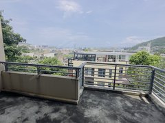 深圳盐田大梅沙万科东海岸(别墅) 南北通透 5室2厅3卫 通风好出租房源真实图片
