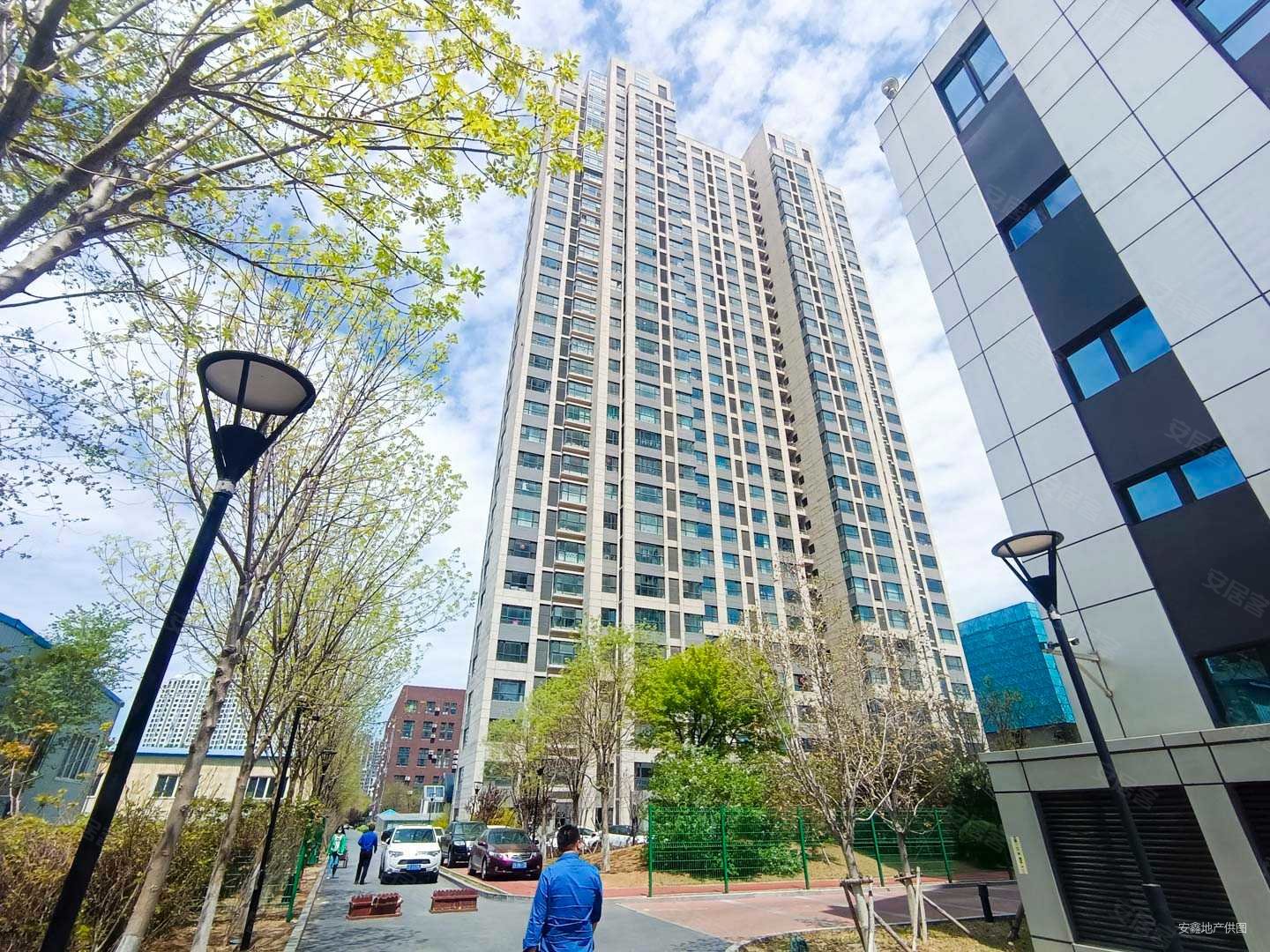 高新园区火炬路次新房近地铁悦泰拾光里