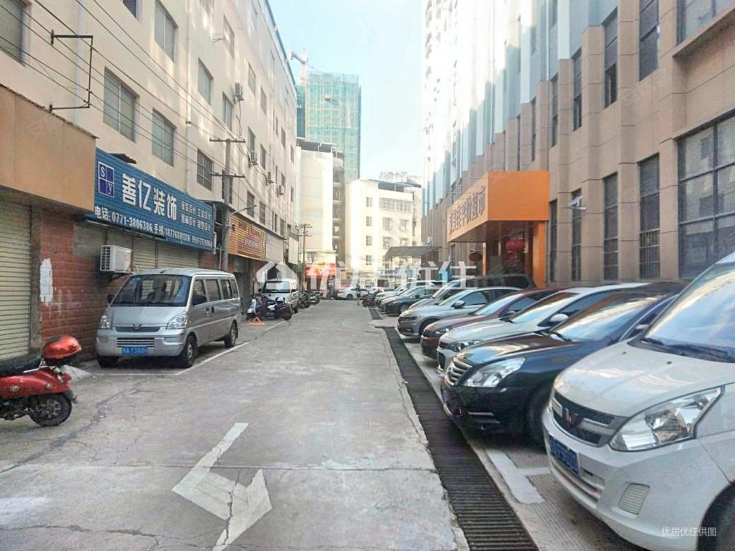 拎包入住,随时看房,永和家园二手房,23万,1室1厅,1卫,52平米-南宁安居