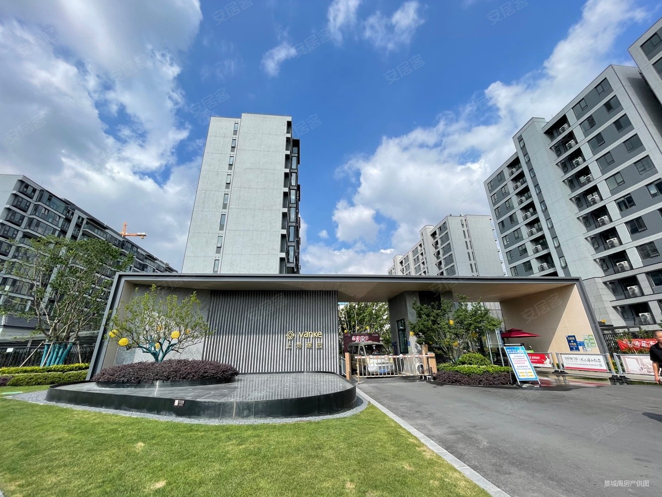 上湾璟园4室2厅2卫127㎡南北298万