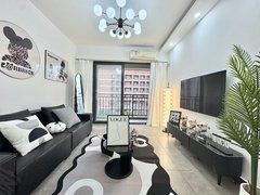 重庆南岸南坪南坪万达广场铂邸 精装黑白风两室一厅 有阳台 配套齐全 月付出租房源真实图片