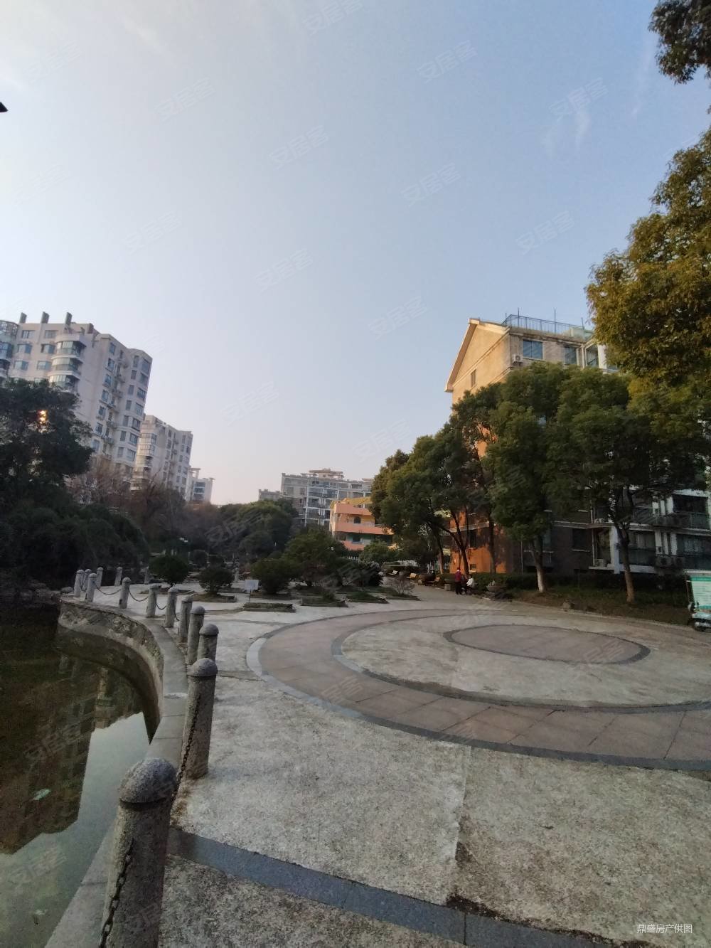 恒美嘉园三房两厅两卫有车库单价7000一平随时看房