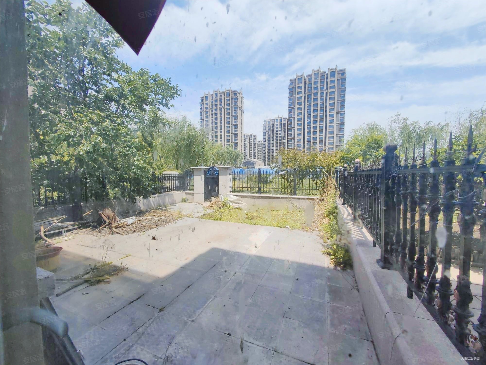 青岛房产网>青岛二手房>城阳二手房>棘洪滩二手房>碧桂园(宏通路别墅)