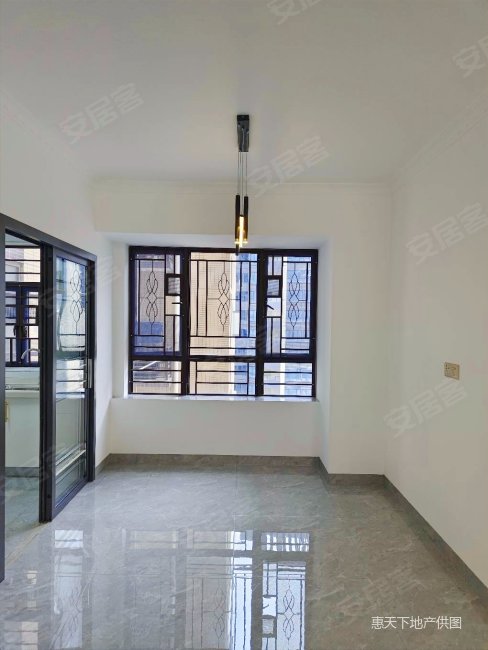 德润天峰南北通透的3房2厅精装修出租