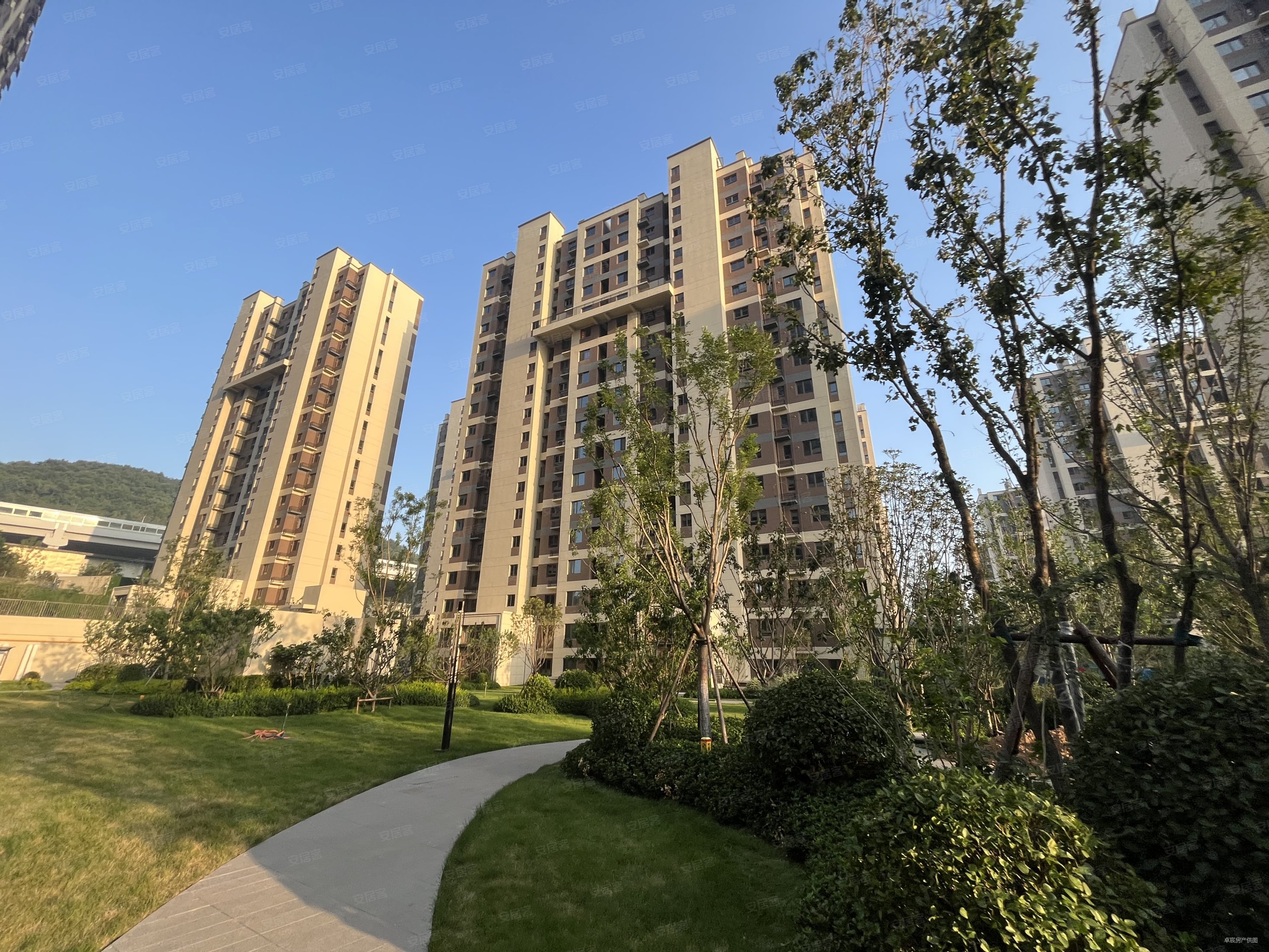 一梯两户,芝罘万科城二手房,59万,3室2厅,1卫,98平米-烟台安居客