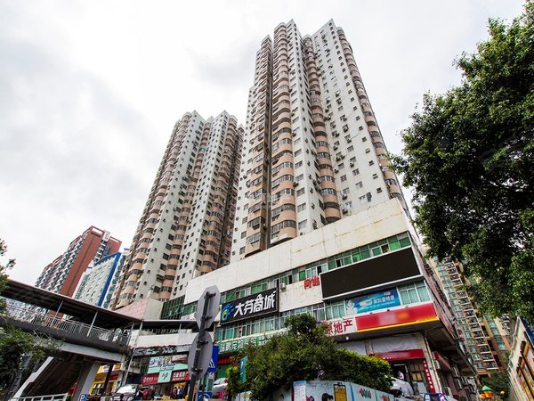 深圳布吉大芬汇福花园(可住家 可办公)出门即地铁口 东南向 实图真价