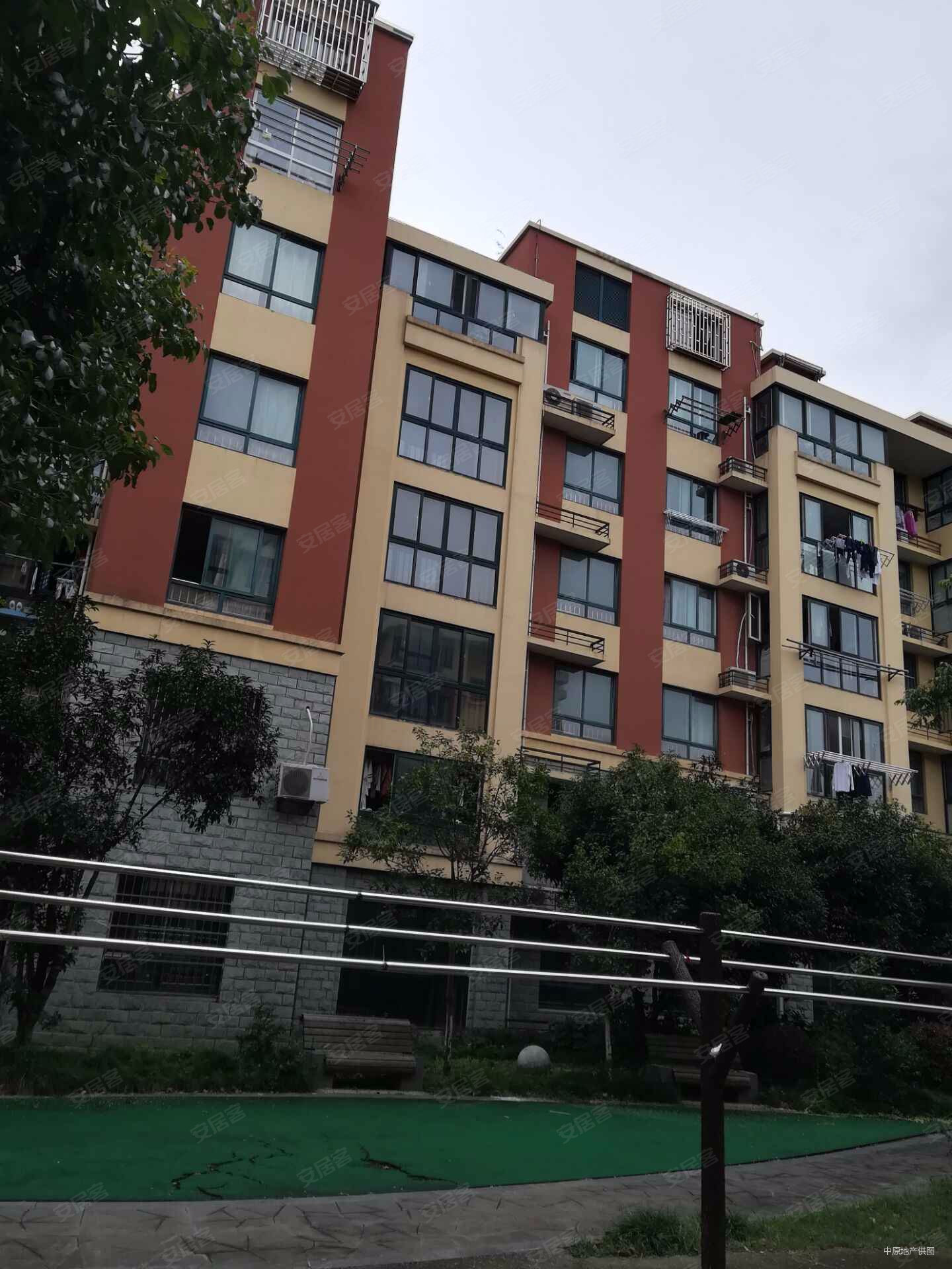 杨园一村3室1厅1卫93.64㎡南300万