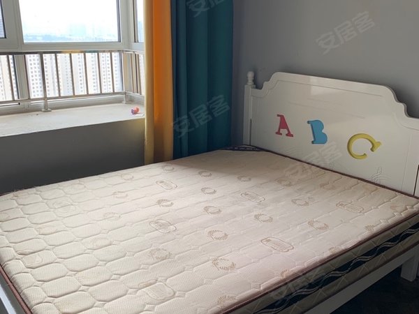 枣庄滕州北辛嘉誉佳苑嘉誉嘉苑  带飘窗 押一付一 伦达广场旁 没有