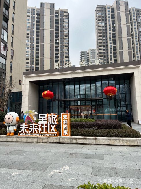 中旅城三期长兴路3室2厅2卫10686平方米