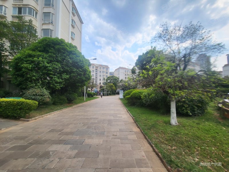 江东小康城中间楼层南北通透精装修近地铁近医院