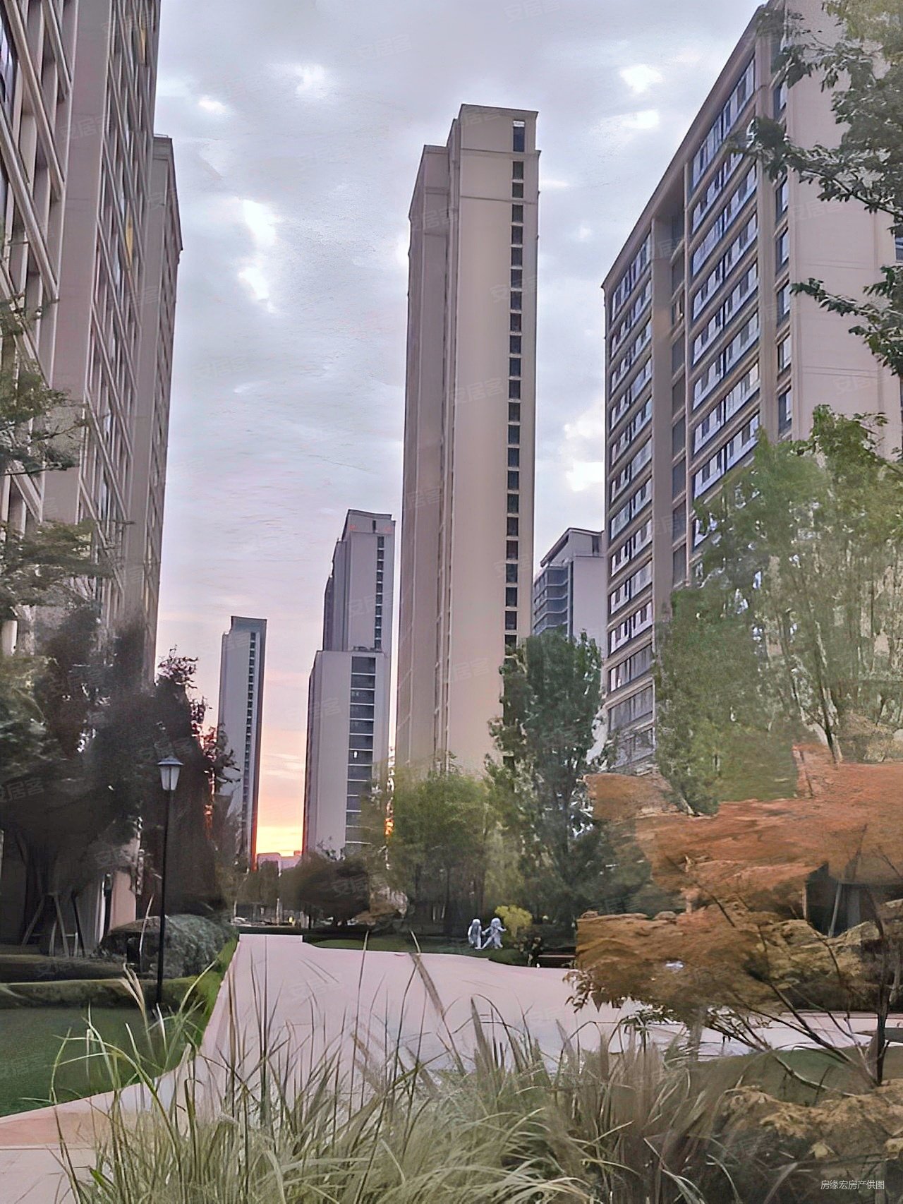 陆港绿城西安全运村子衿苑北苑