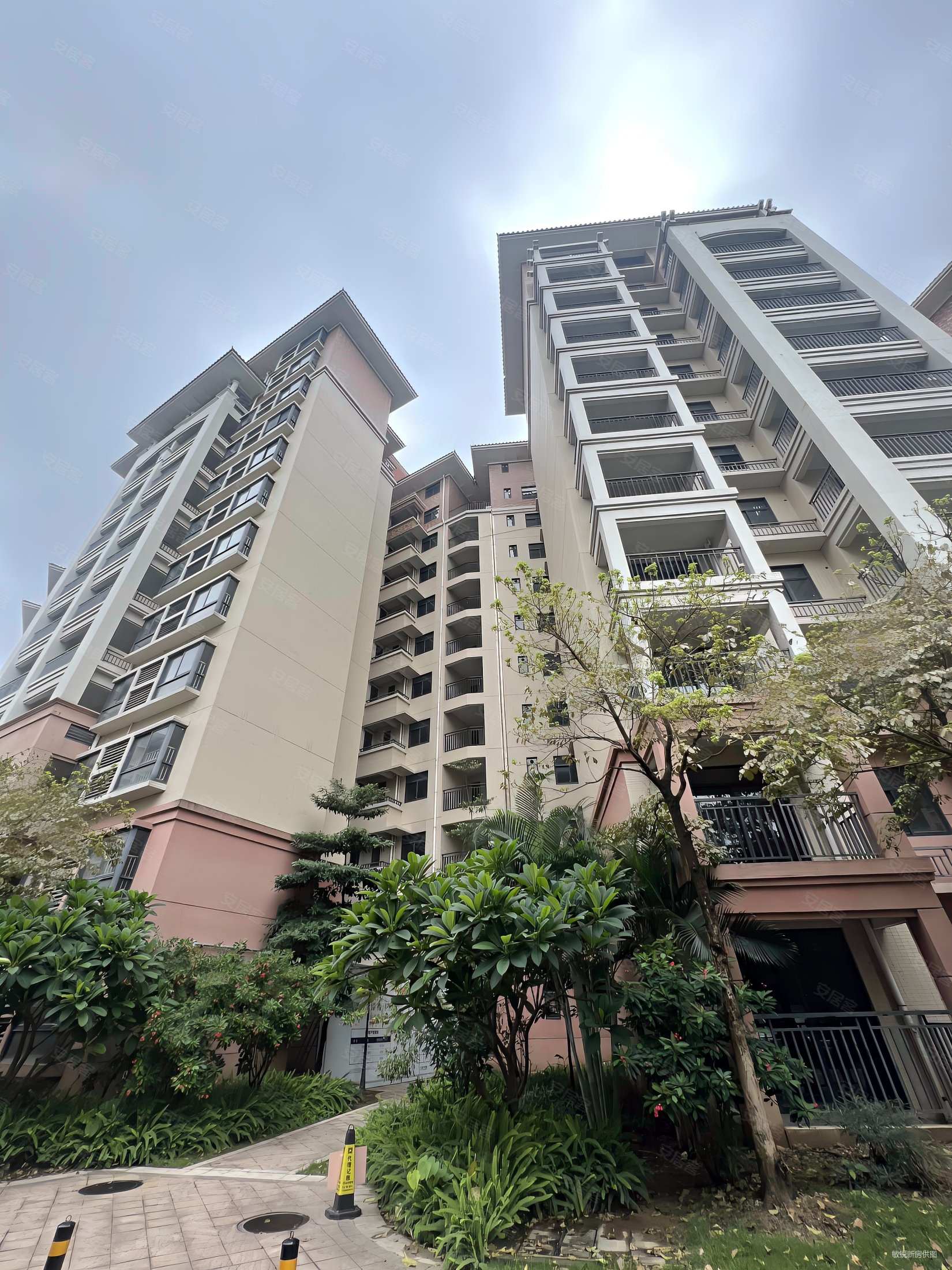 逸涛雅苑6室2厅4卫172.53㎡南北328万