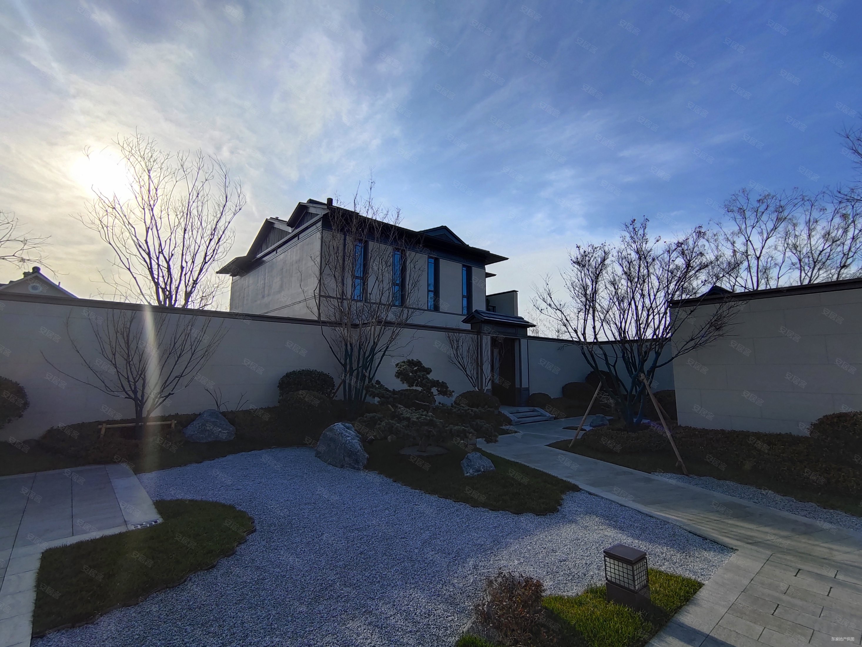 新房现房融创御西湖轻轨旁高品质湖景独门独院别墅中国风