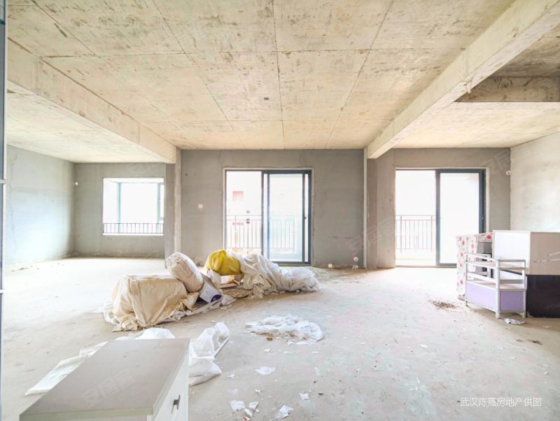 急售洋房复式送超大露台阁楼证满新华联青年城有钥匙