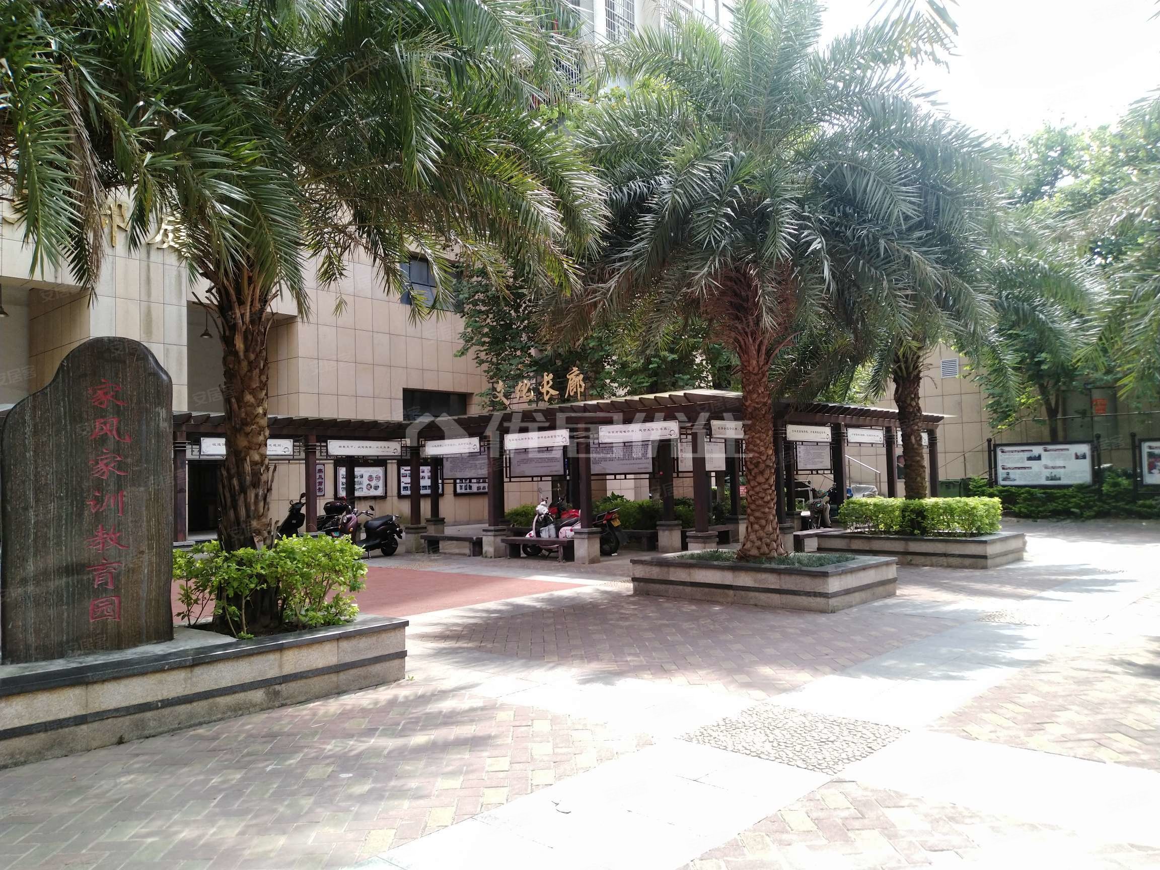 市中心地段 大4房,金沙角小区二手房,168万,4室2厅,2卫,143平米-柳州