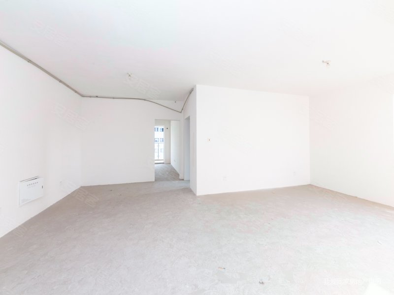 市区,轻轨上盖低密度电梯次新房,,翠馨苑二手房,340万,3室2厅,2卫