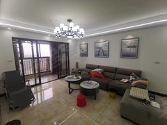 桂林灵川八里街城区彰泰峰誉5房出租  看房有钥匙出租房源真实图片