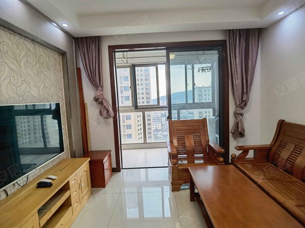 苏州吴中木渎雀梅花园万科城 雀梅花园两房出租  家具家电齐全 小区