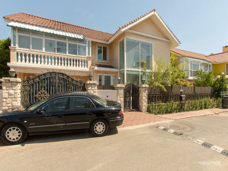 客厅朝南 两房朝南,嘉浩别墅二手房,2500万,4室3厅,3卫,320平米-北京