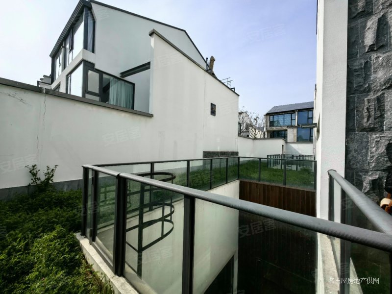 北园府 独栋别墅 带环绕一亩花园 开发商自留房 带五车位诚售