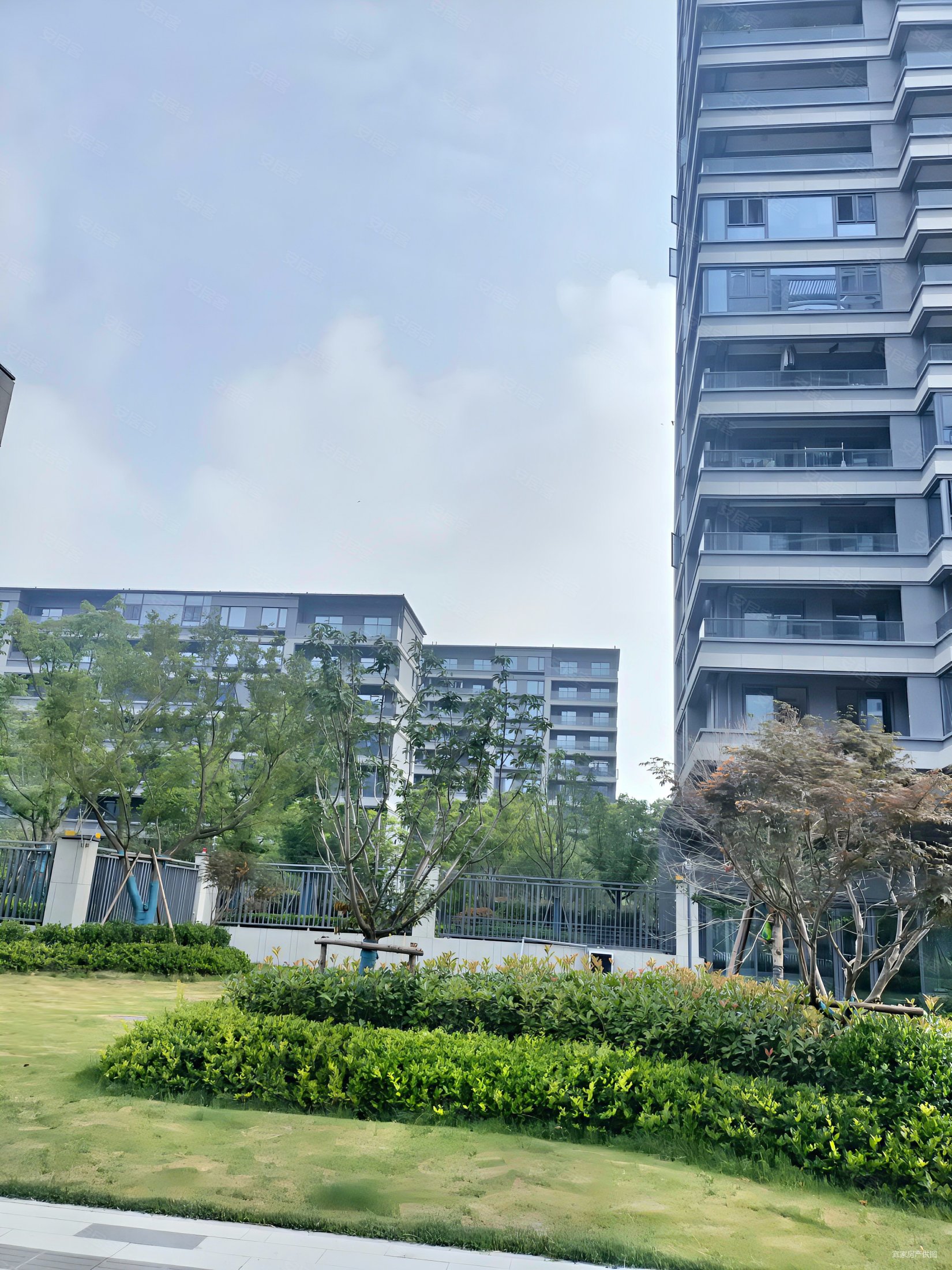 地铁7号线融创城洋房精装修