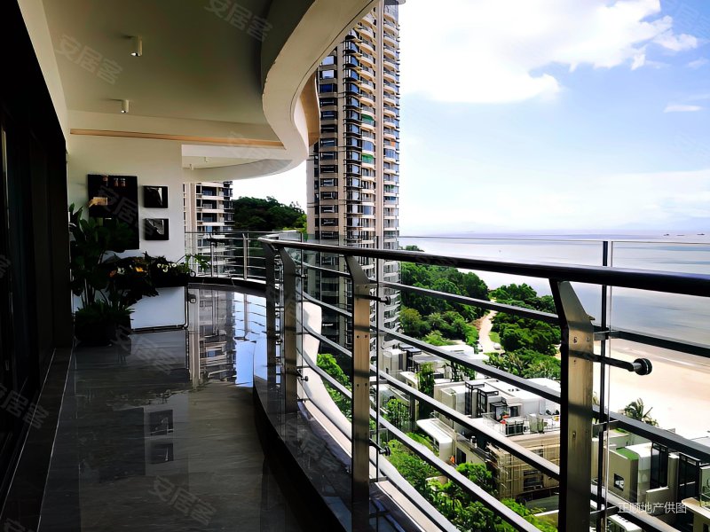 华发绿洋湾5室2厅4卫299.71㎡南北1050万